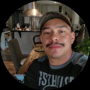 Meet your Posher, Cesar